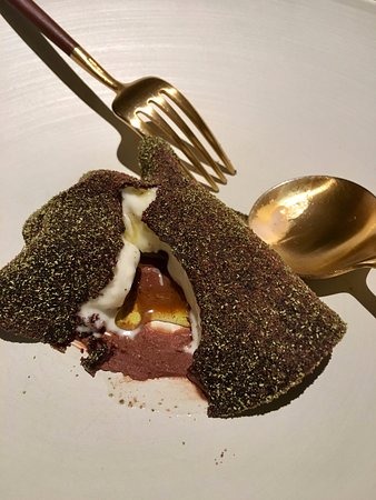 8 Dessert del Mirazur con gelato in LR.JPG